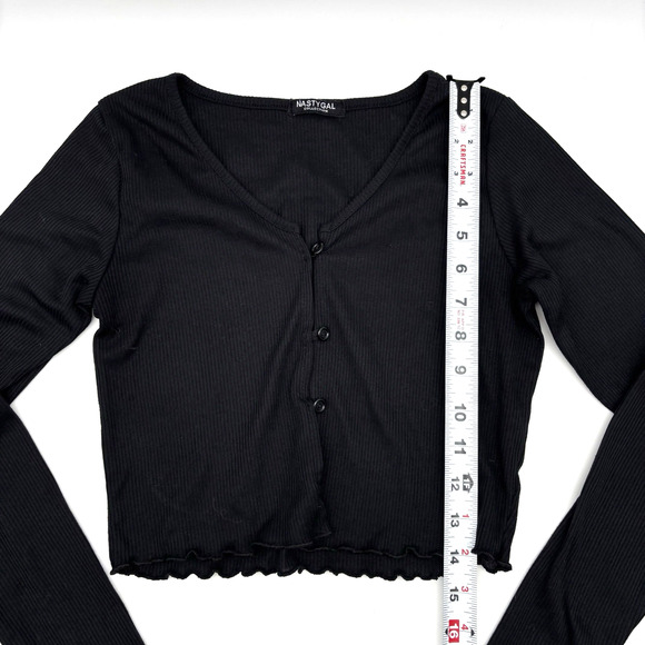 Nasty Gal Black Polyester Ribbed Scallop Hem Button Down Cropped Cardigan 8 - Picture 4 of 8